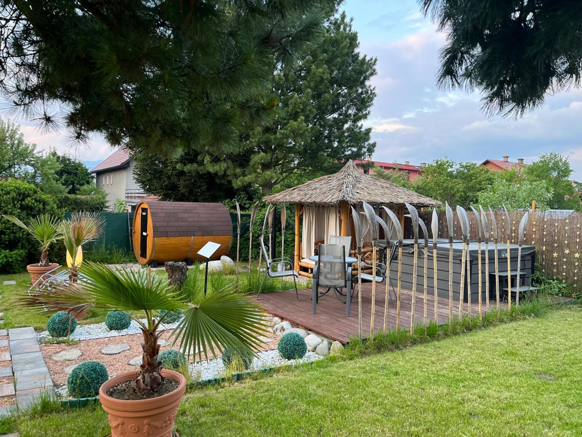 Villa Laura ลิฟตอฟสกีมิคูลาช ภายนอก รูปภาพ